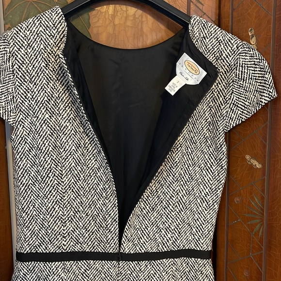 Talbots petite 2 sheath dress - Picture 5 of 6